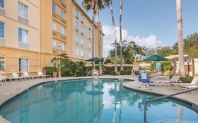 La Quinta By Wyndham Orlando Airport North Hotel Exterior photo