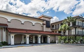 Quality Inn & Suites By The Parks Orlando Exterior photo