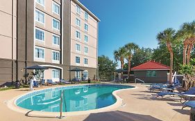 La Quinta By Wyndham Orlando Ucf Hotel Exterior photo