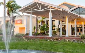 Clarion Hotel Orlando International Airport Exterior photo