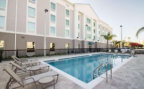Hampton Inn & Suites Orlando Near Seaworld Williamsburg Exterior photo