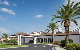 Courtyard By Marriott Orlando Airport Hotel Exterior photo