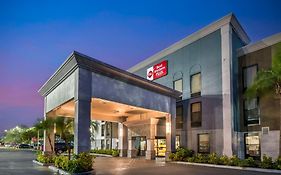 Best Western Plus Universal Inn - Newly Renovated! Orlando Exterior photo